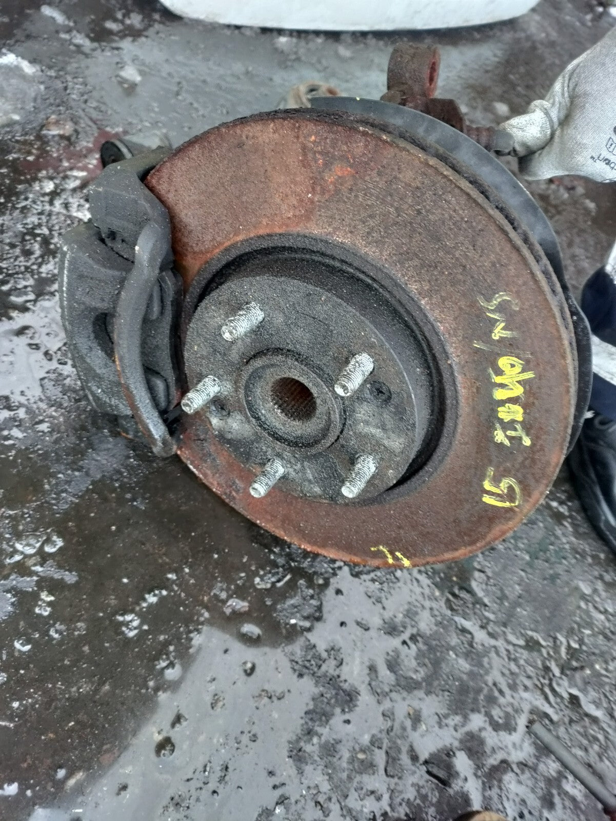 2015 HYUNDAI I40 1.7 DIESEL NSF PASSENGER SIDE FRONT LEG SHOCK, HUB & WISH BONE