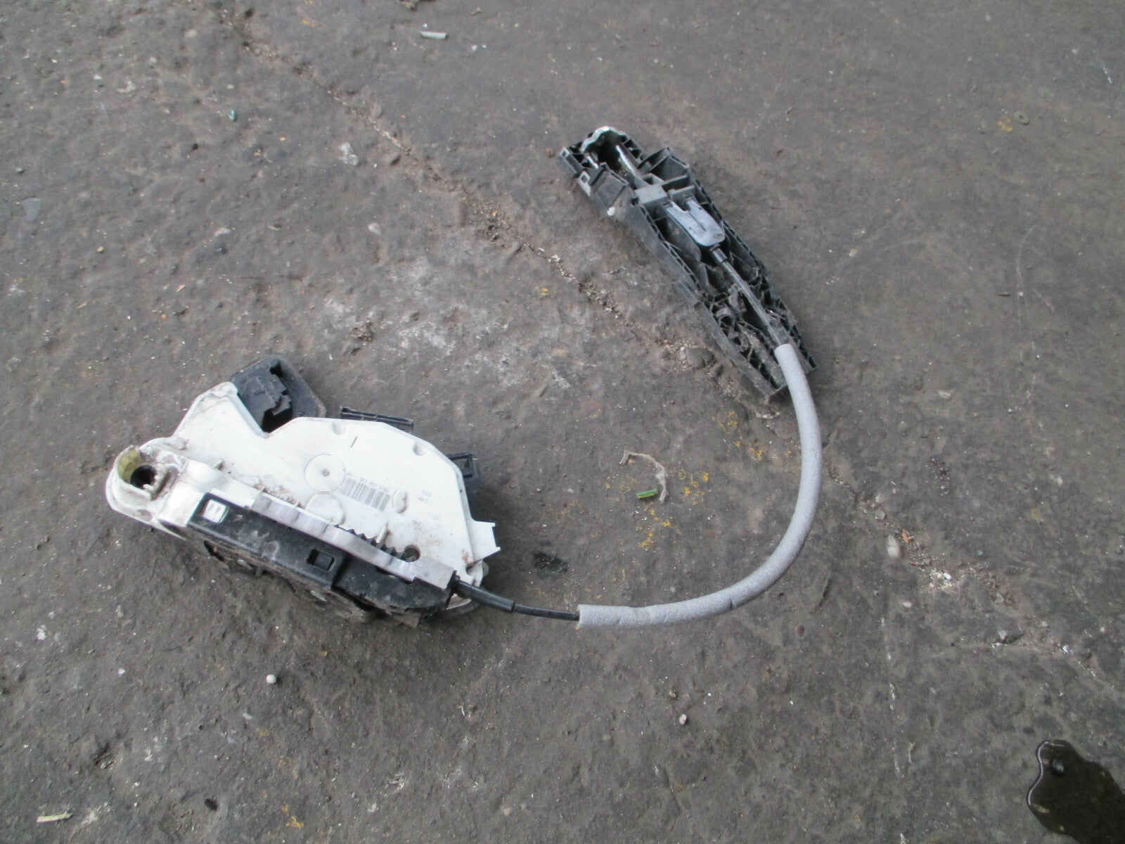VW VOLKSWAGEN GOLF MK7 2013 OSF DRIVER SIDE FRONT DOOR LOCK MECHANISM 5K2837016D