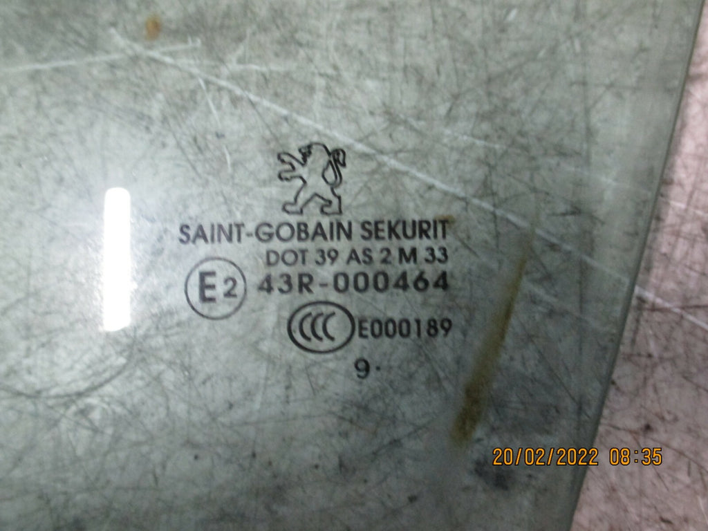 PEUGEOT 207 2009 NSF FRONT PASSENGER SIDE WINDOW GLASS