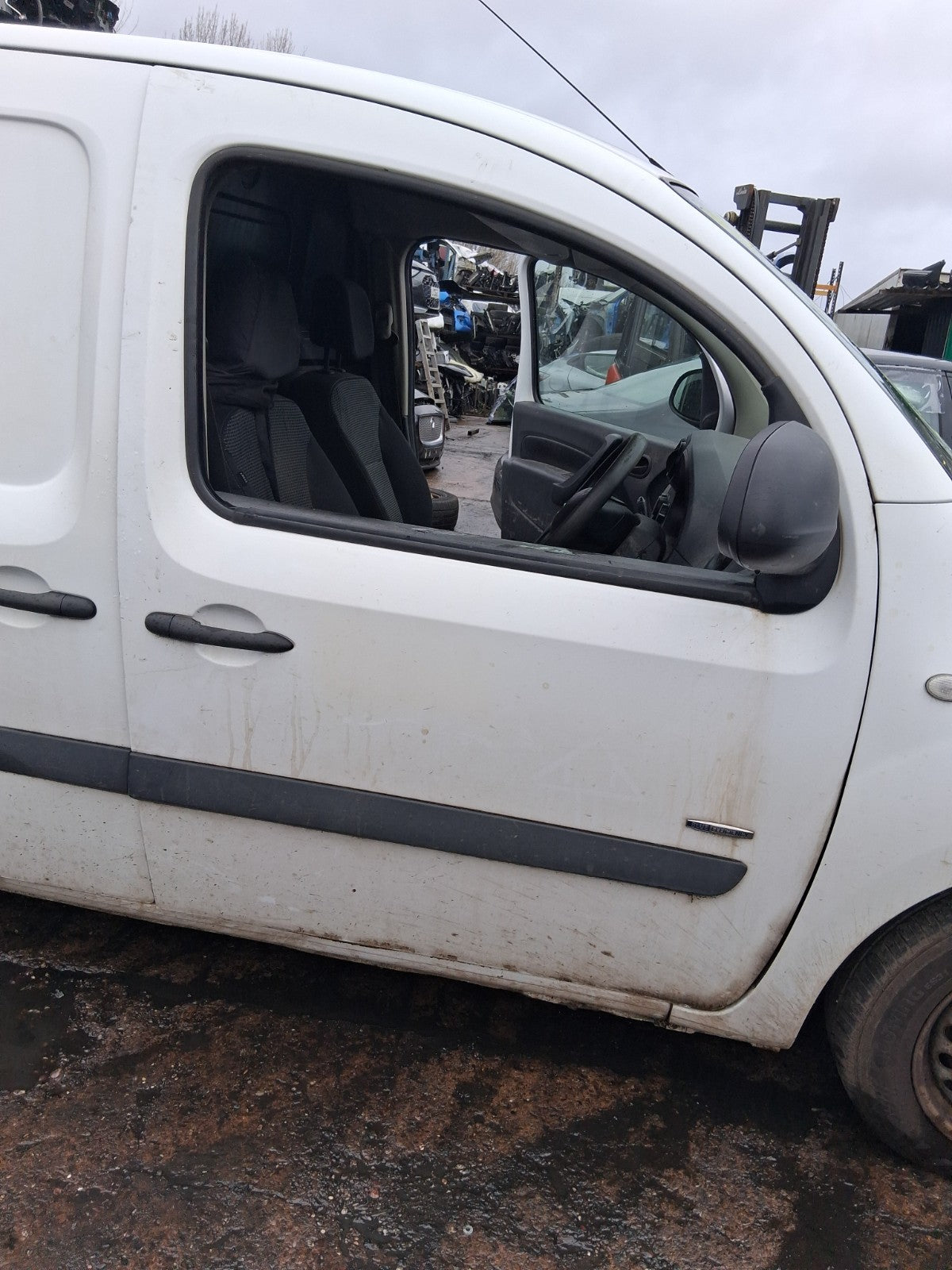 2016 MERCEDES CITAN W415 OSF DRIVER SIDE FRONT RIGHT BARE DOOR WHITE