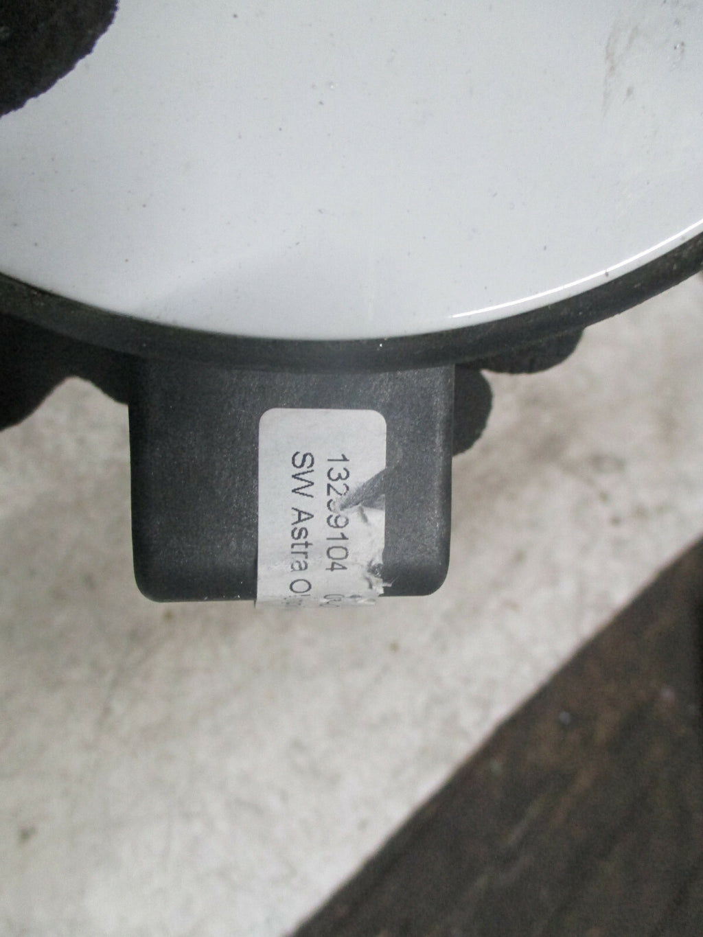 VAUXHALL ASTRA H 2012 3 DOOR FUEL FILLER FLAP 13299104