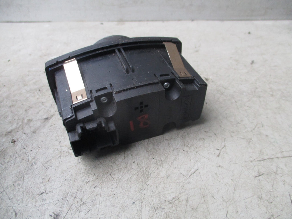 FORD ECOSPORT HEADLIGHT FOG LIGHT CONTROL SWITCH AV1T13D061CD
