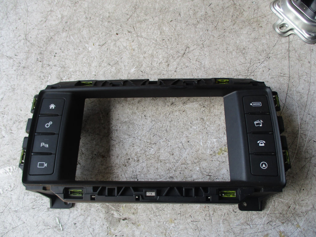 JAGUAR XE 2017 DASH SAT NAV SCREEN SURROUND PANEL GX7319F211PB