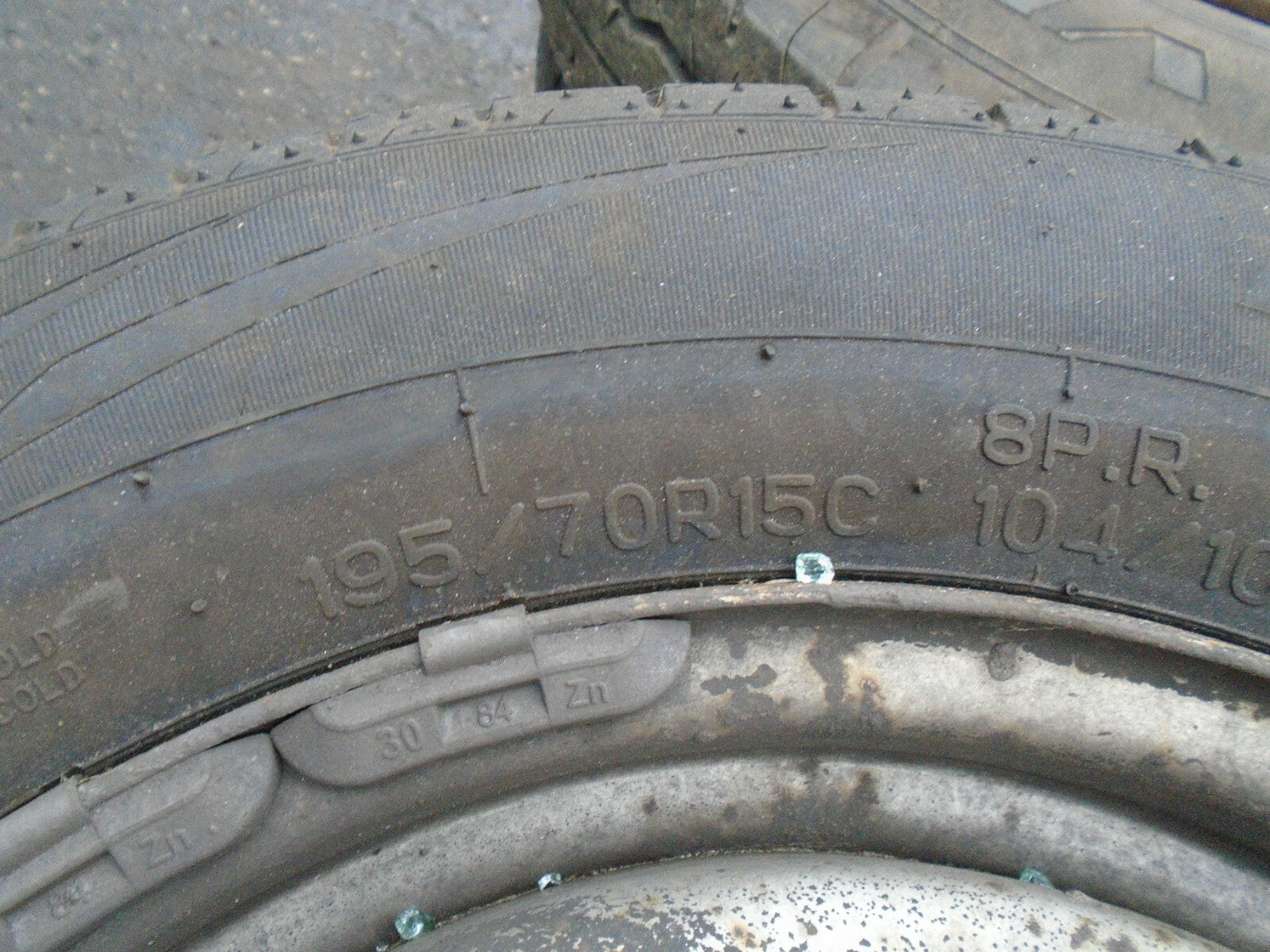 FORD TRANSIT MK7 2012 STEEL WHEEL WITH TYRE 195/70R15C