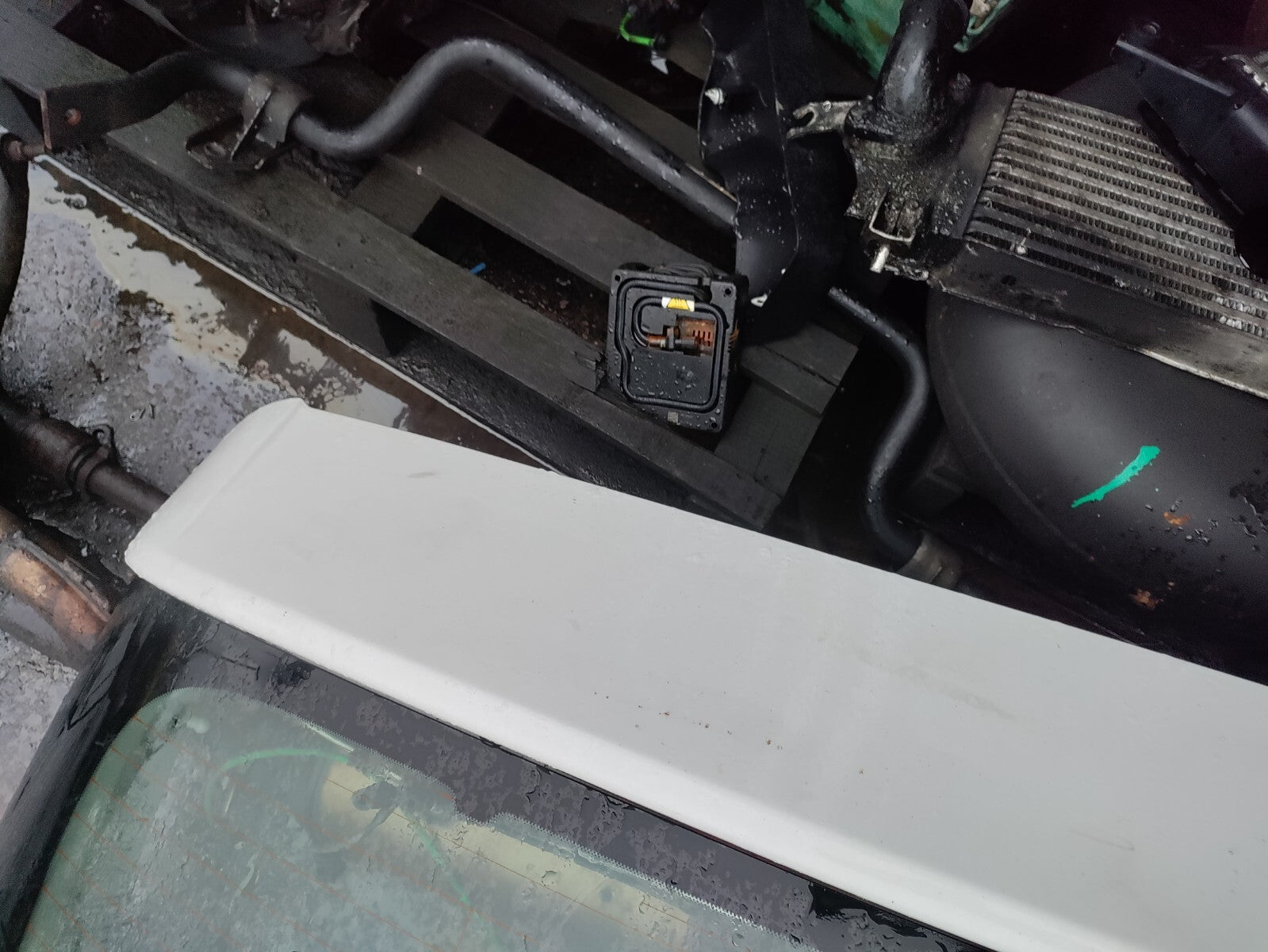 2010 VAUXHALL ASTRA J MK6 COMPLETE GLASS BOOTLID TAILGATE SUMMIT WHITE ZGAZ