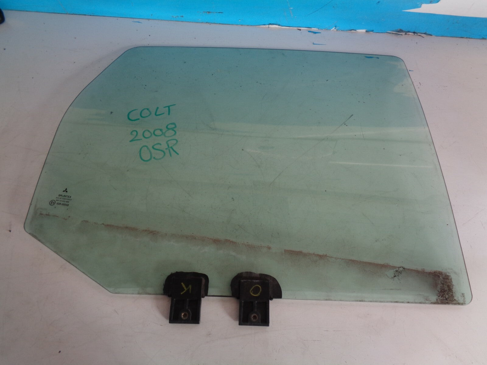 MITSUBISHI COLT 2008 5 DOOR OSR DRIVER SIDE REAR DOOR WINDOW GLASS E643R00048