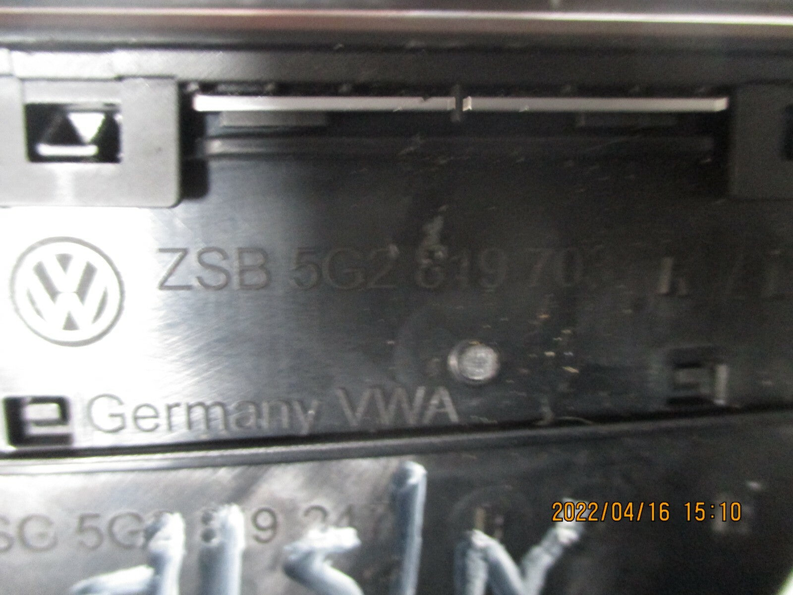 VW VOLKSWAGEN GOLF 2018 MK7 NSF FRONT PASSENGER SIDE AIR VENT 5G2819703