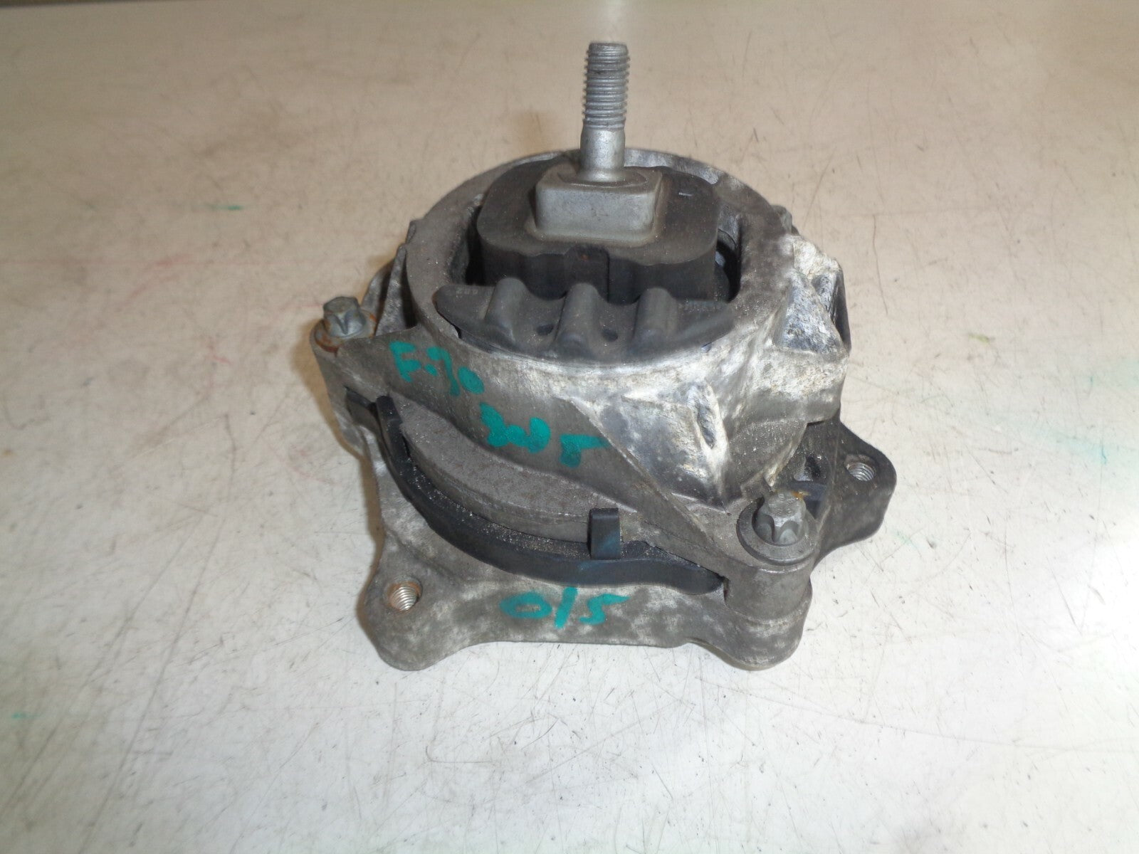 BMW 3 SERIES F30 2015 OSF DRIVER SIDE FRONT ENGINE MOUNT 6859412