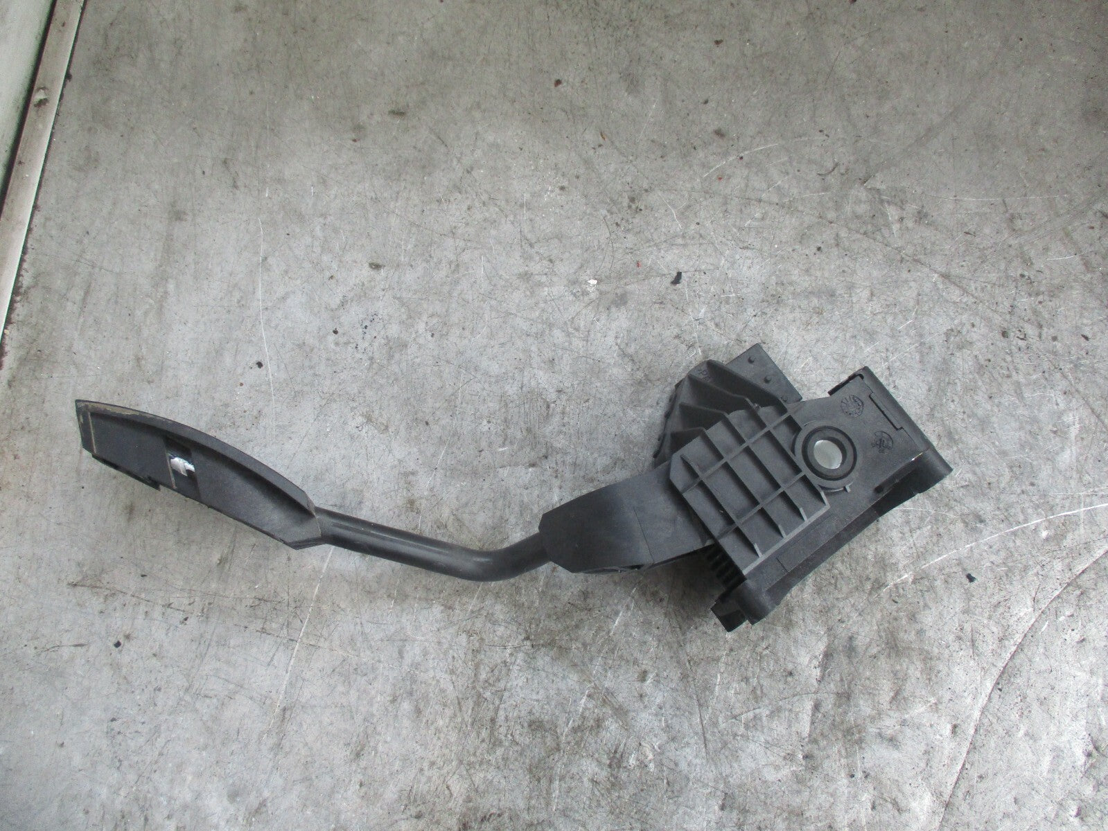 FIAT GRANDE PUNTO 199 MK3 ELECTRIC ACCELERATOR THROTTLE PEDAL 55702021