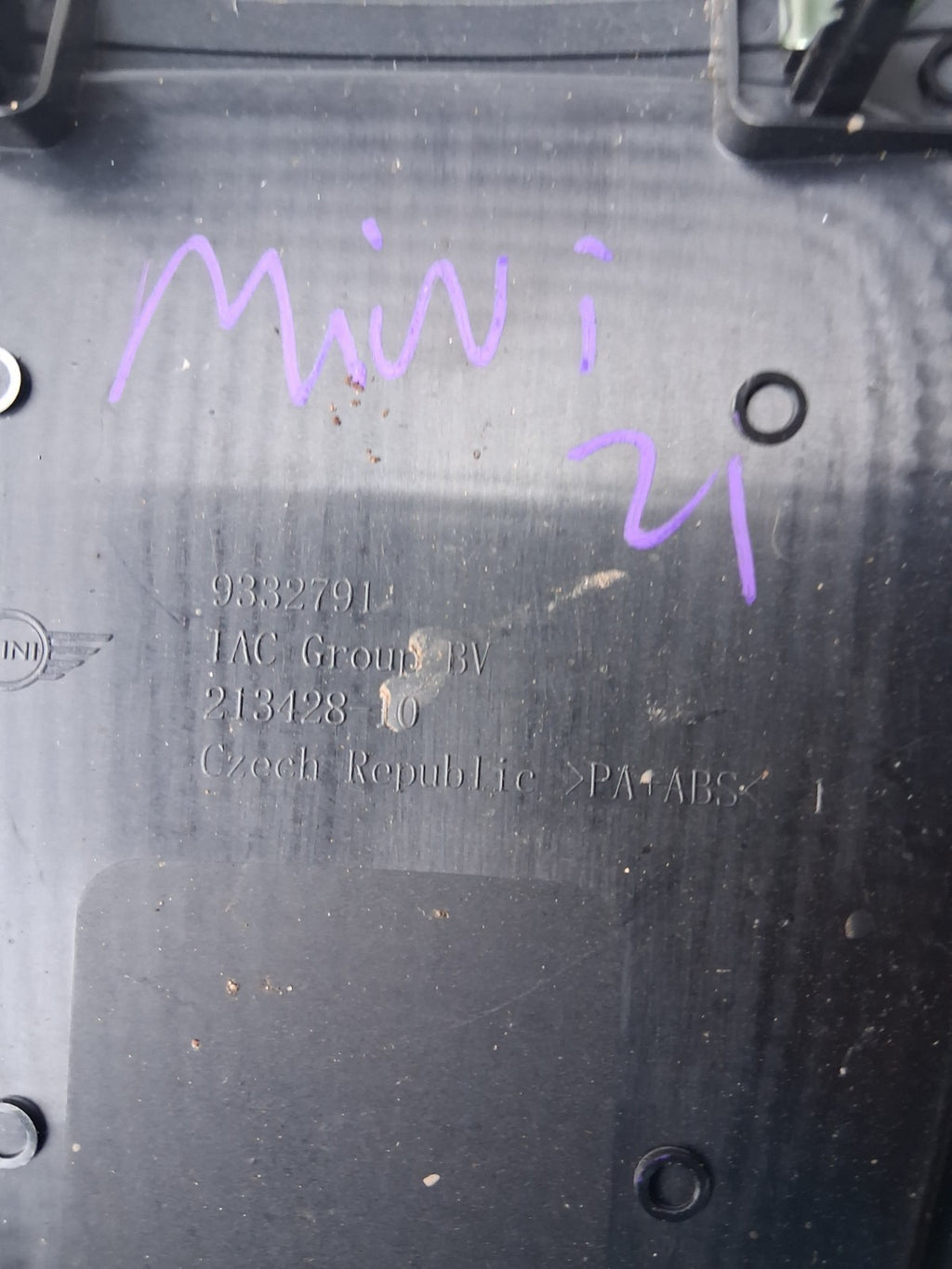 2021 BMW MINI COUNTRYMAN F60 FRONT DASH SPEAKER COVER TRIM 9332791