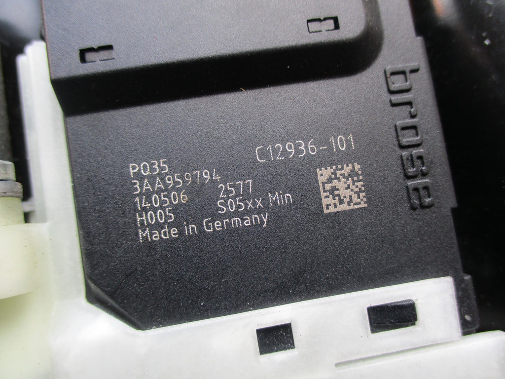 VW VOLKSWAGEN PASSAT B7 2014 OSR DRIVER SIDE REAR WINDOW REGULATOR 3AA959794