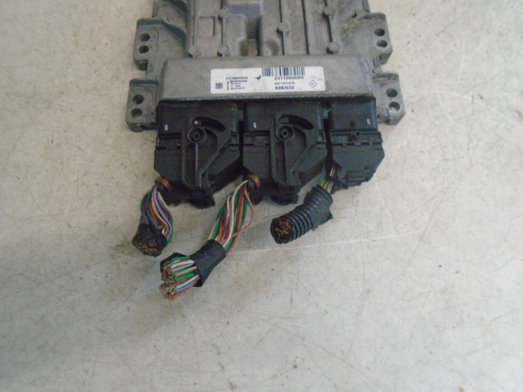 DACIA DUSTER 2016 MK1 ENGINE CONTROL MODULE 237106968