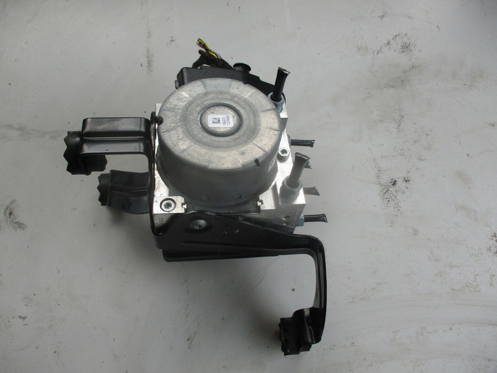 BMW 1 SERIES F20 F21 ABS PUMP & CONTROL MODULE 6875559 3451687555801