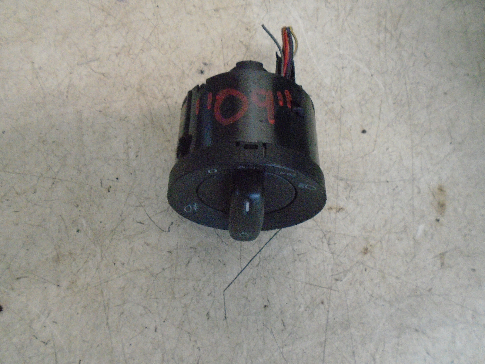 VW VOLKSWAGEN GOLF MK5 HEADLIGHT CONTROL SWITCH 1K0941431AR
