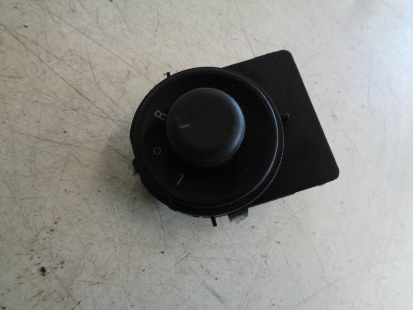VAUXHALL INSIGNIA A MK1 2010 WING MIRROR CONTROL SWITCHES 13271827