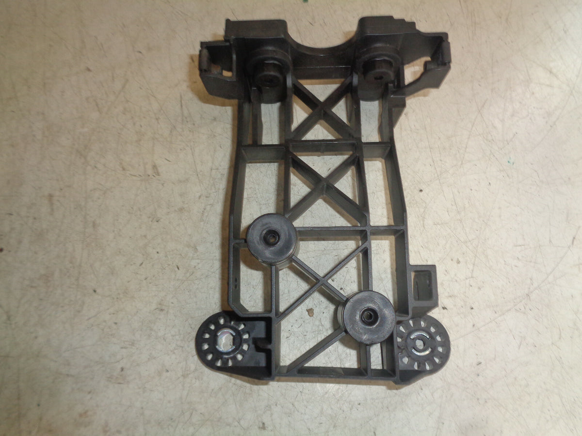 FORD FIESTA MK7 2017 1.5 DIESEL GEARSTICK BOTTOM SUPPORT MOUNT 222505