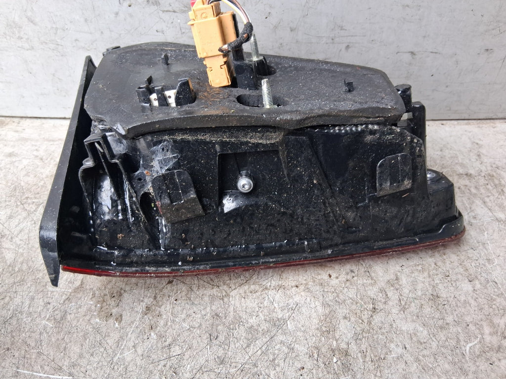 2013 VOLKSWAGEN GOLF MK7 OSR DRIVER SIDE REAR RIGHT INNER TAIL LIGHT 5G0945094