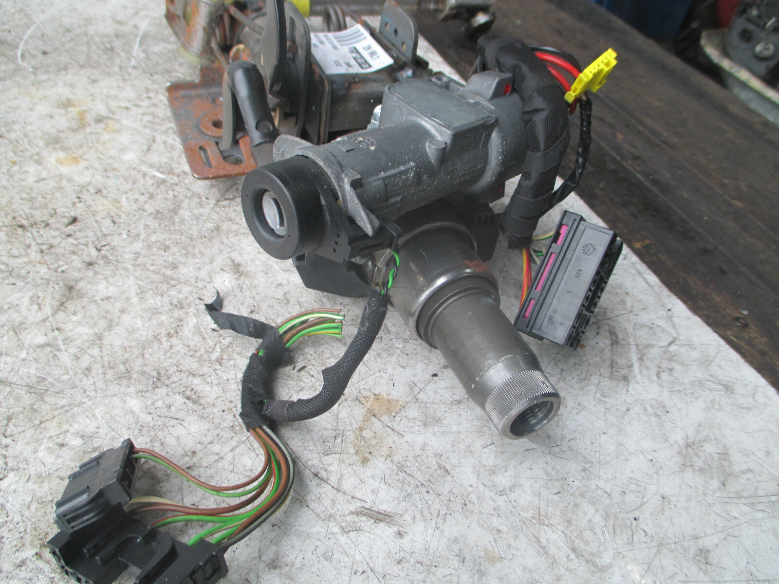 SEAT LEON 2005 MK1 ADJUSTABLE STEERING COLUMN 8l2419501ck