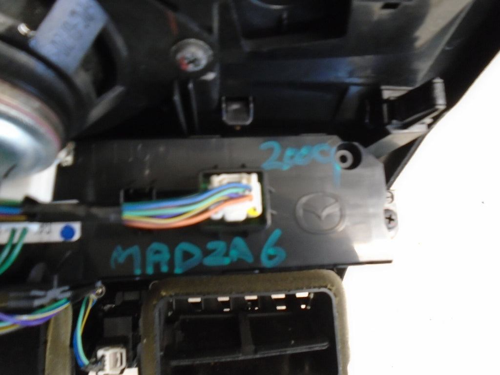 MAZDA 6 2009 MK2 CENTRE DISPLAY SCREEN WITH AIR VENTS & HAZARD SWITCH