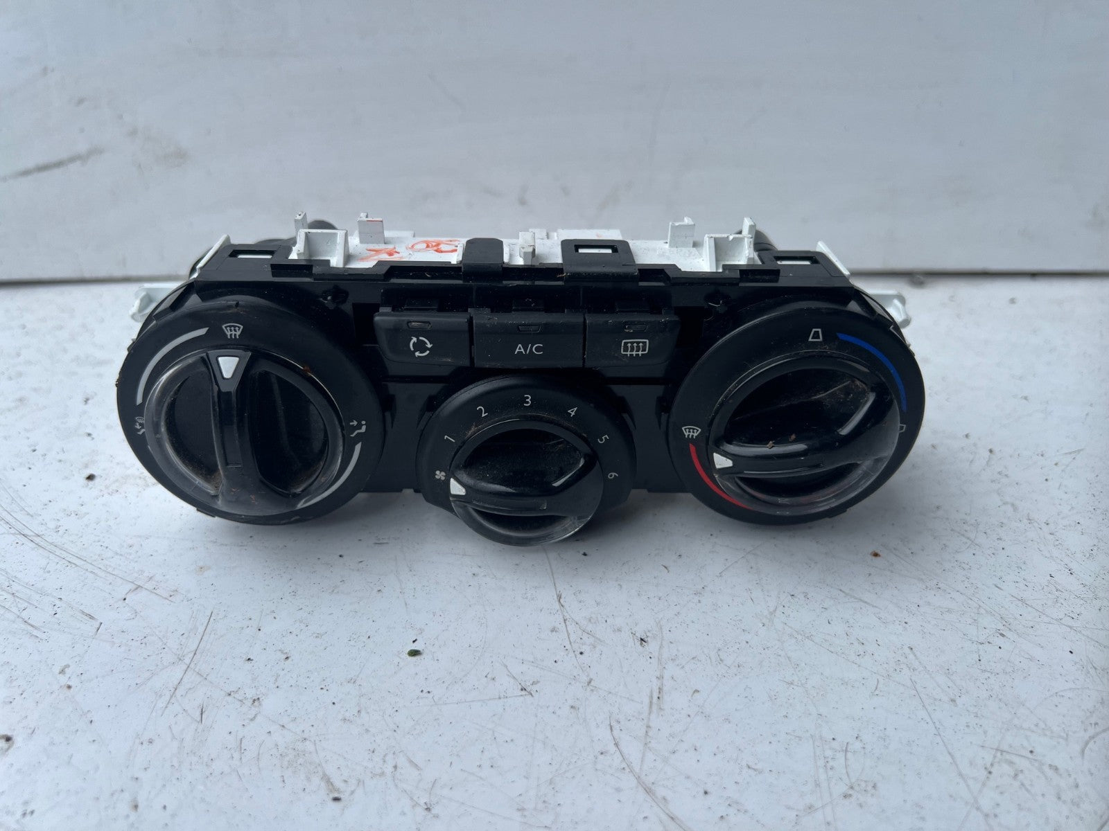 PEUGEOT 208 2017 HEATER AC CLIMATE CONTROL SWITCH PANEL