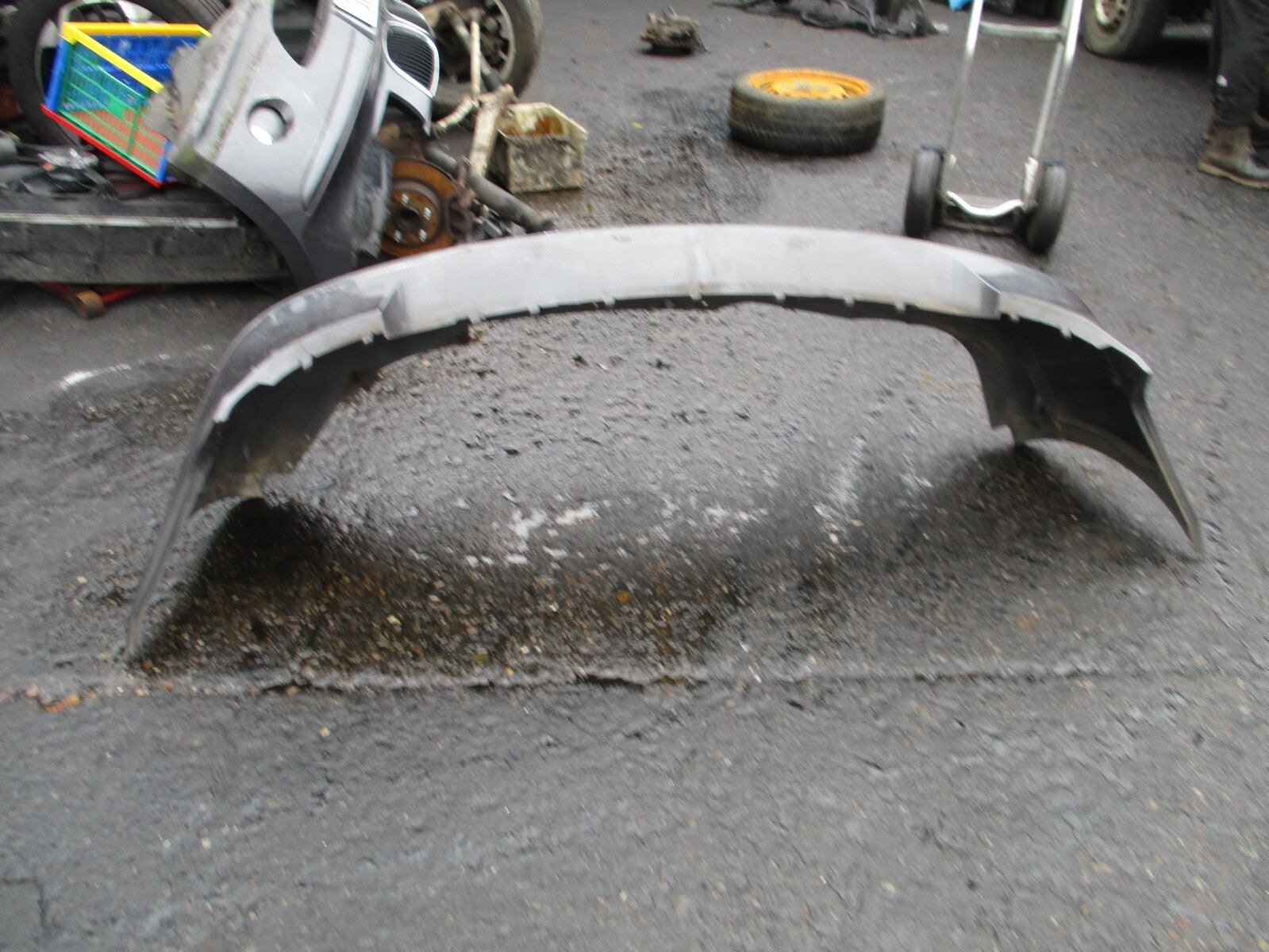BMW 1 SERIES E87 2007 REAR COMPLETE BUMPER IN GREY