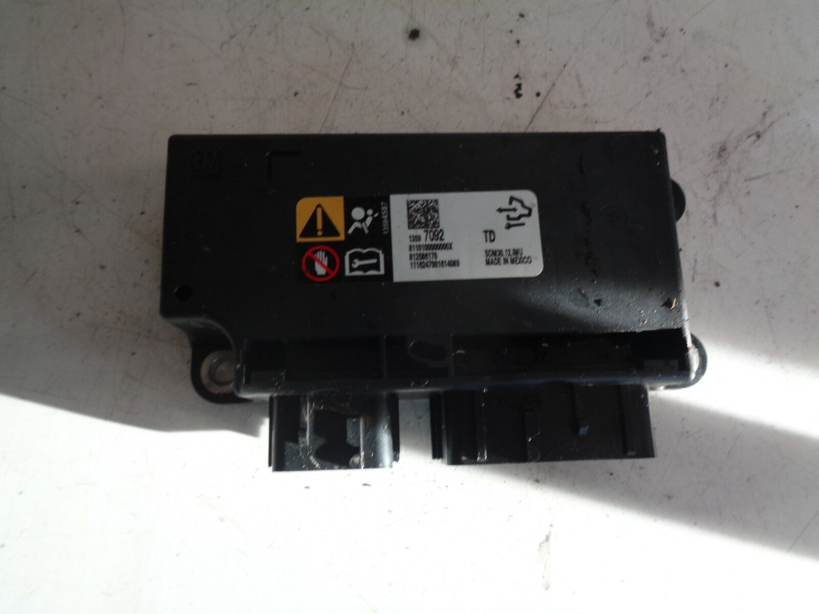 VAUXHALL CORSA E MK4  2014-2019 1.2 PETROL AIRBAG CONTROL MODULE 13597092