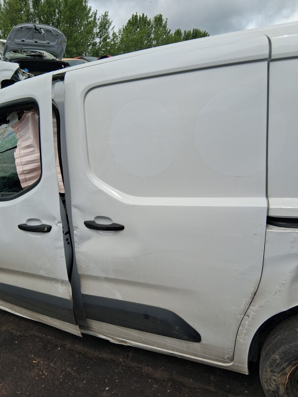 2024 TOYOTA PROACE CITY NS PASSENGER SIDE SLIDING BARE DOOR DAMAGE EPR ICY WHITE