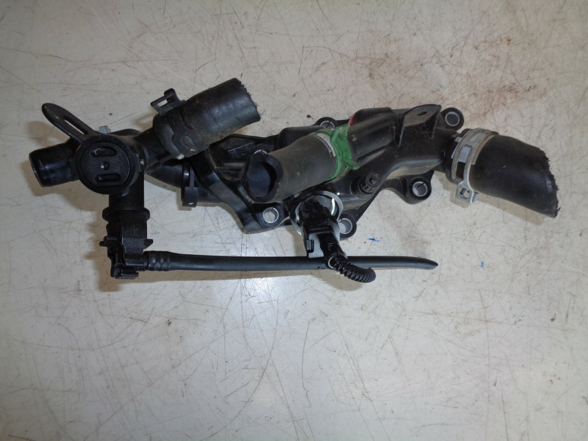 RENAULT CLIO MK4 2018 0.9 PETROL 3 CYLINDER THERMOSTAT HOUSING 110608635R