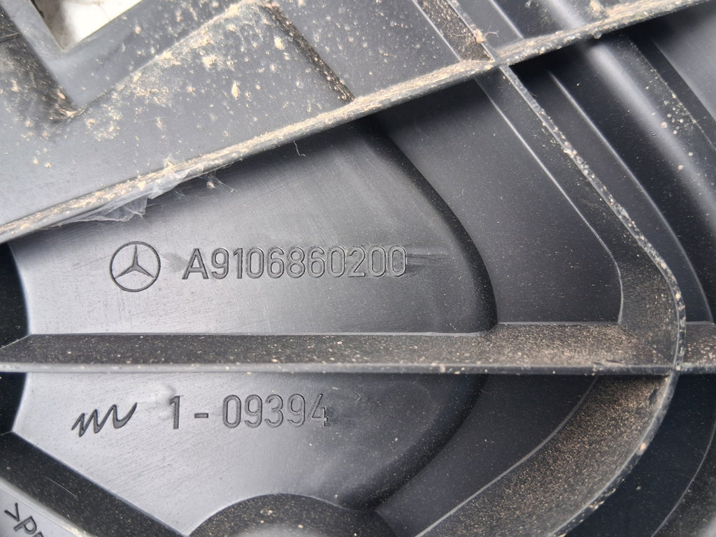 2021 MERCEDES BENZ SPRINTER W907 OSF DRIVER SIDE FRONT DOOR STEP A9106860200