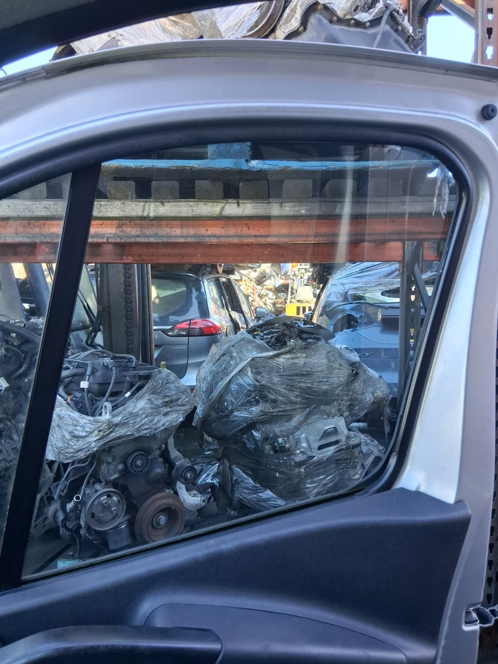 2017 VAUXHALL VIVARO MK2 OSF DRIVER SIDE FRONT RIGHT MAIN WINDOW GLASS