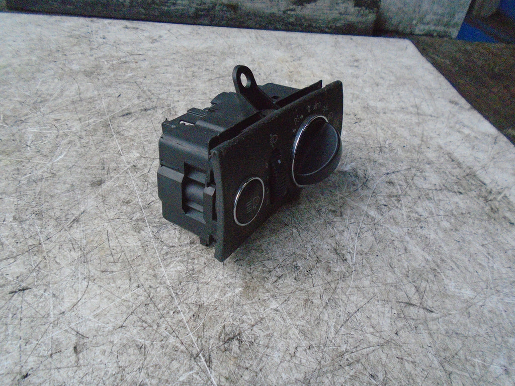 MERCEDES BENZ E CLASS W211 2004 HEADLIGHT CONTROL SWITCH A2115450504