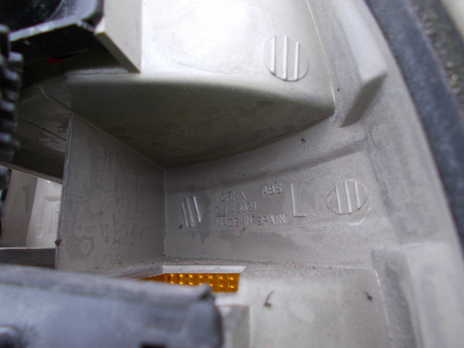 2000 VAUXHALL CORSA B OSR DRIVERS SIDE REAR LIGHT TAILLIGHT