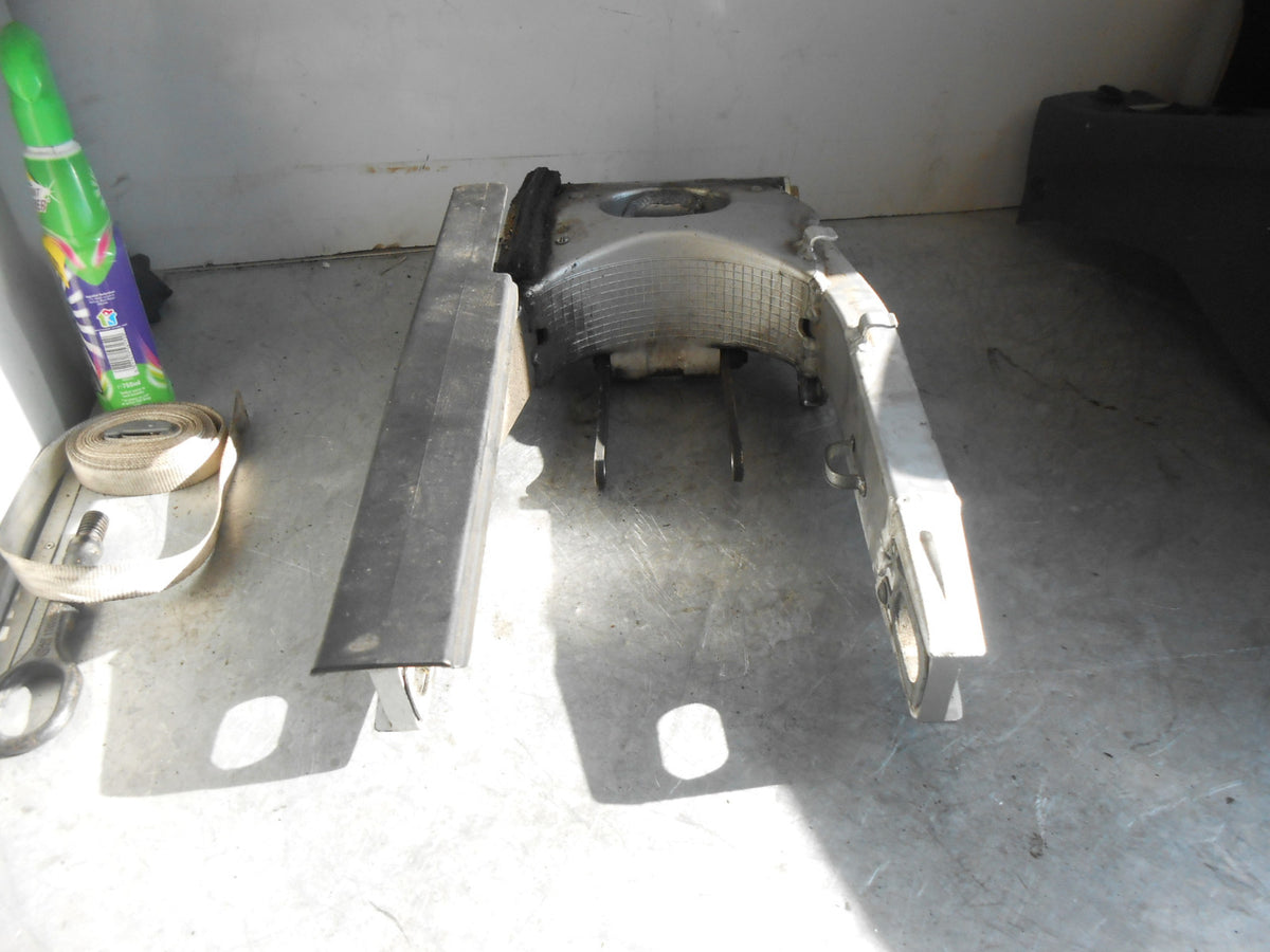 SUZUKI GSXR600 GSX-R600 V SRAD 1996 REAR FORK SWINGING SWING ARM BARE