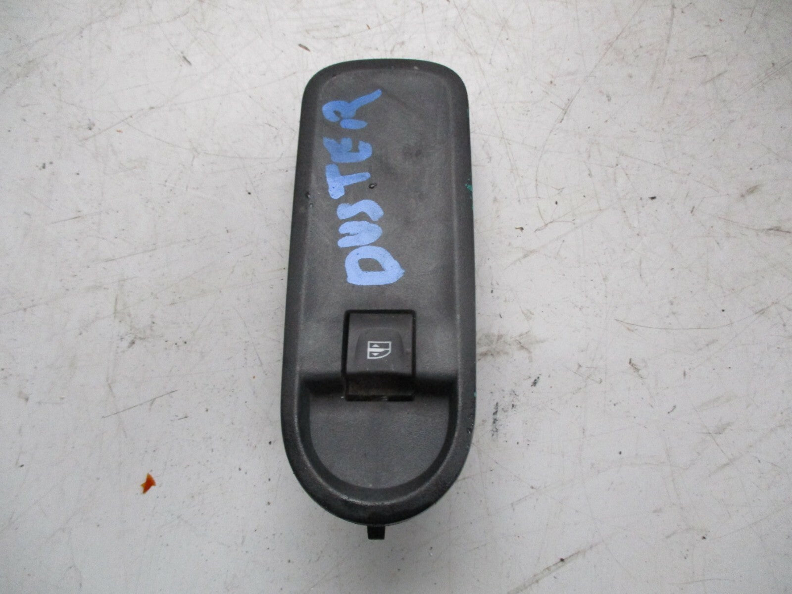 DACIA DUSTER 2017 MK1 NS PASSENGER SIDE SINGLE WINDOW CONTROL SWITCH 809601386R