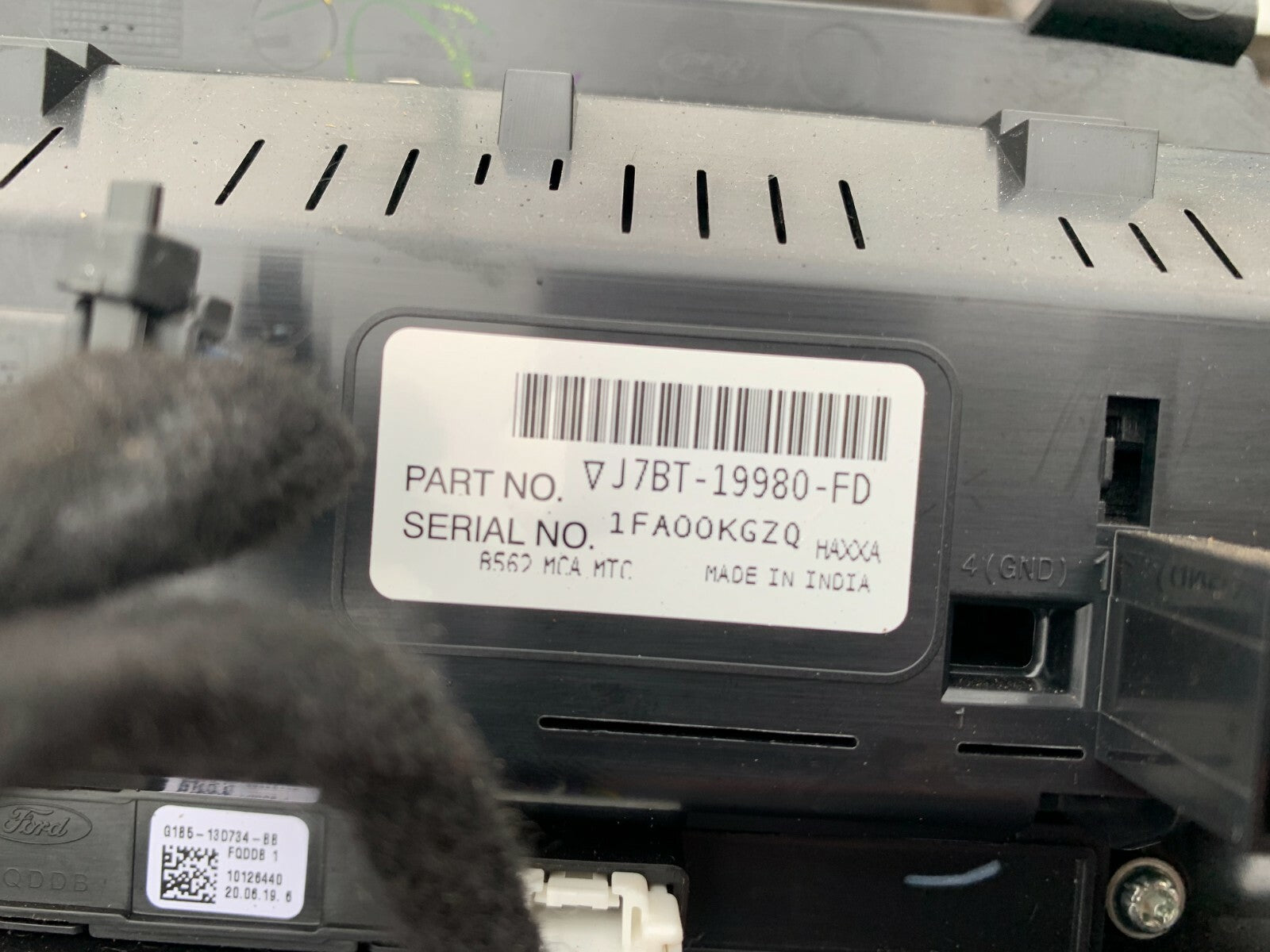 FORD KA  PLUS + 2019 HEATER CONTROL PANEL SWITCHES HEATED SEATS J7BT 19980 FD