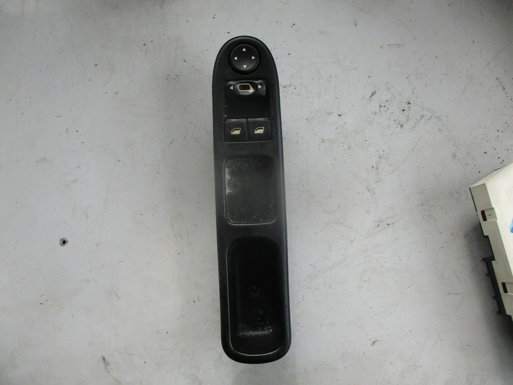 VW VOLKSWAGEN PASSAT B5 OSF DRIVER RIGHT FRONT SIDE WINDOW SWITCHES 1J4959857