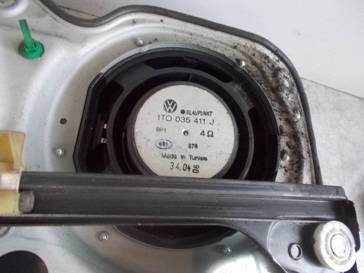 VOLKSWAGEN TOURAN 1T OSF DRIVER SIDE FRONT WINDOW REGULATOR 1T2837730AE