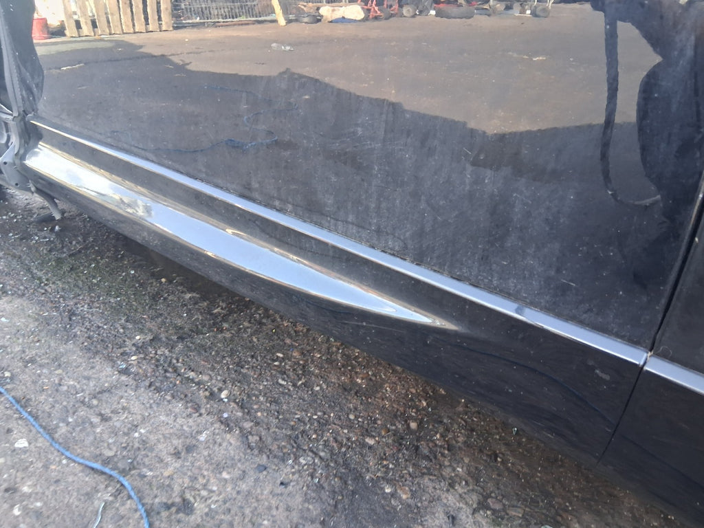 2021 LAND ROVER RANGE ROVER SPORT L494 OSF DRIVER FRONT DOOR MOULDING TRIM