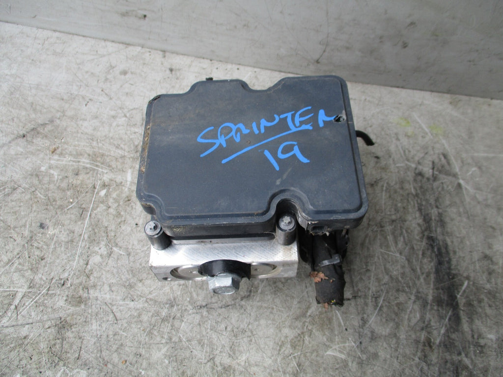 MERCEDES BENZ SPRINTER W907 2019 ABS PUMP & MODULATOR A9079002504