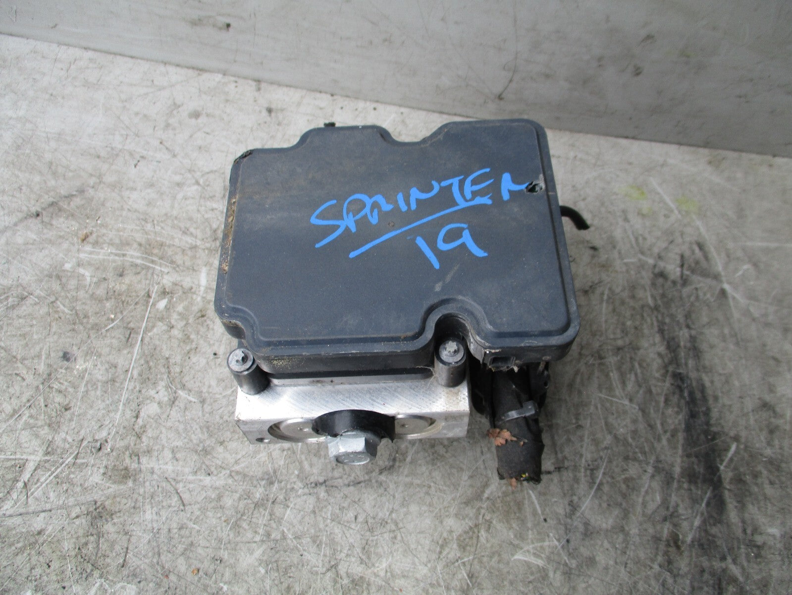 MERCEDES BENZ SPRINTER W907 2019 ABS PUMP & MODULATOR A9079002504