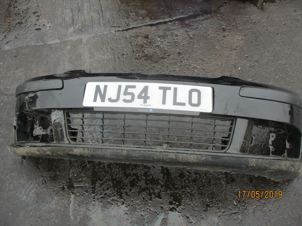 VW VOLKSWAGEN GOLF MK5 FRONT BUMPER BLACK DAMAGED