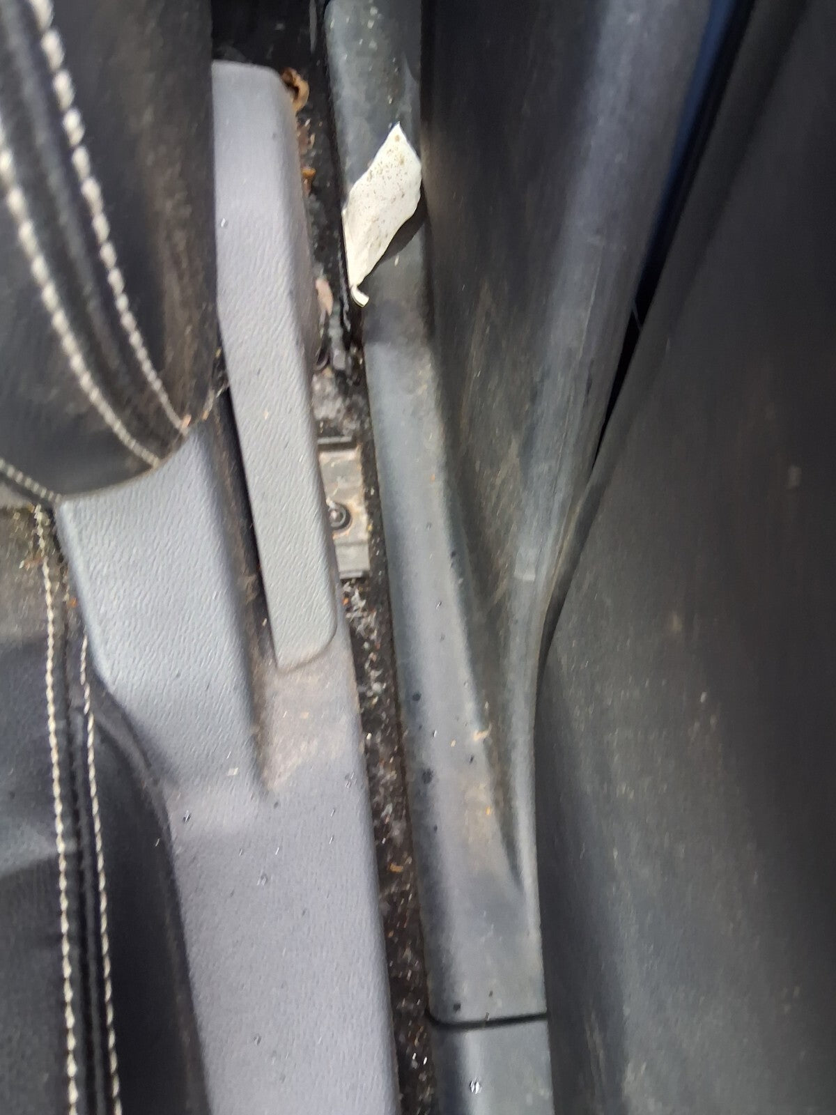 2021 MG 3 MK2 EXCLUSIVE NS PASSENGER SIDE FRONT HALF LEATHER COMPLETE SEAT