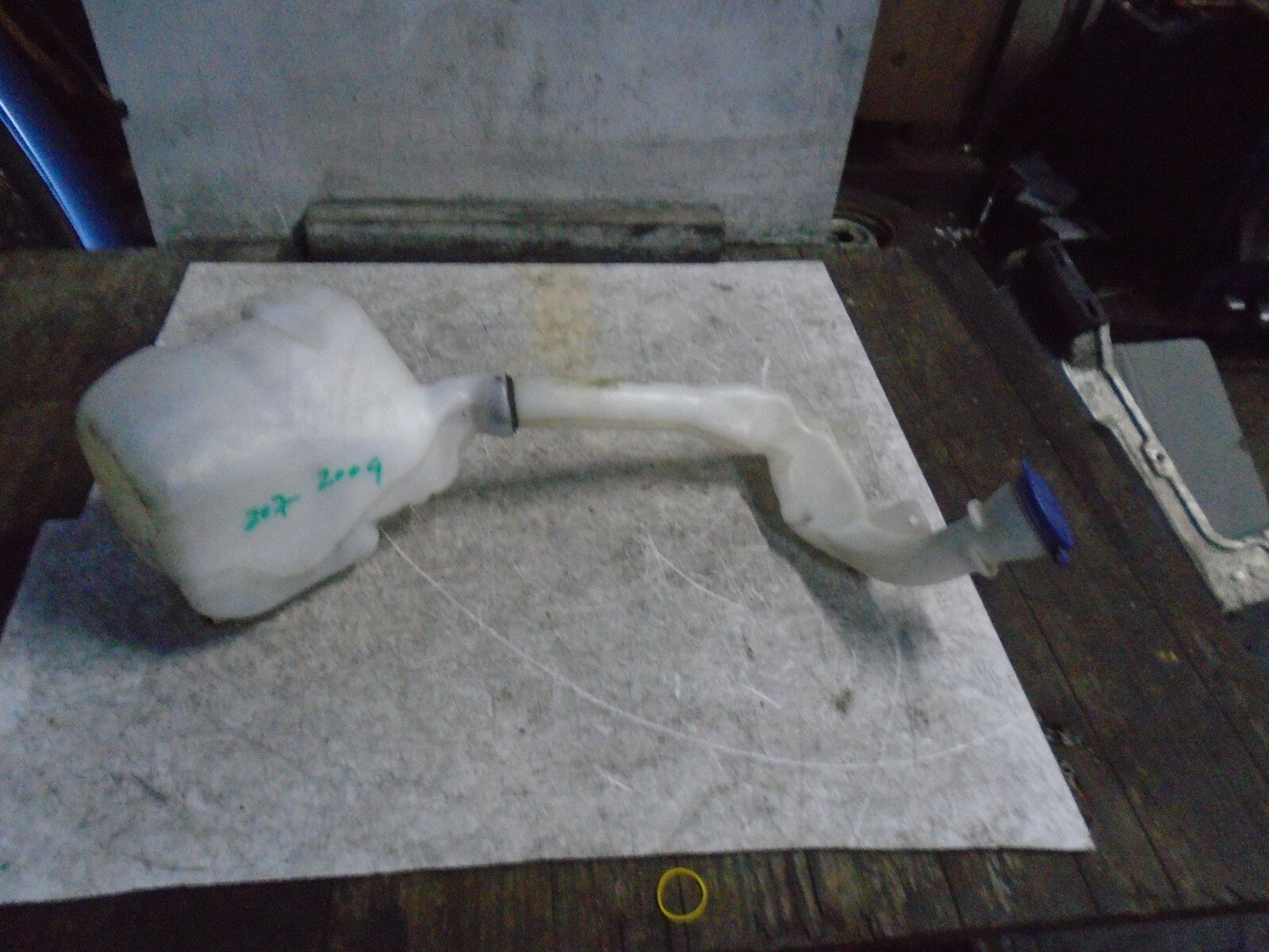 PEUGEOT 207 2009 WINDSCREEN WASHER BOTTLE