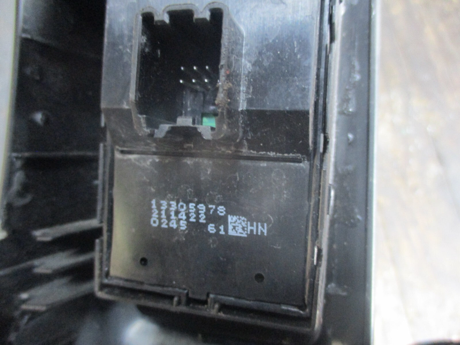 VAUXHALL MERIVA B 2011 OSF DRIVER SIDE FRONT WINDOW SWITCH 13305978