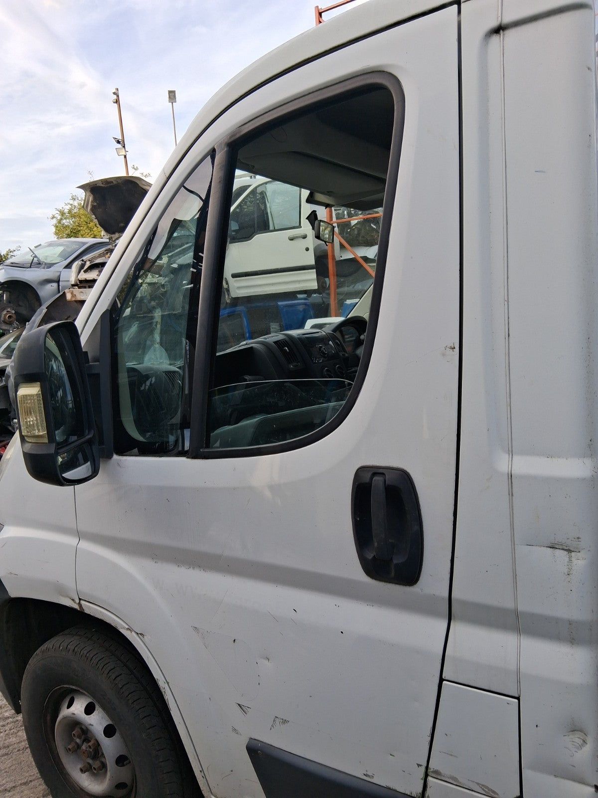 2014 CITROEN RELAY MK3 NSF PASSENGER SIDE FRONT BARE DOOR WHITE DENTS