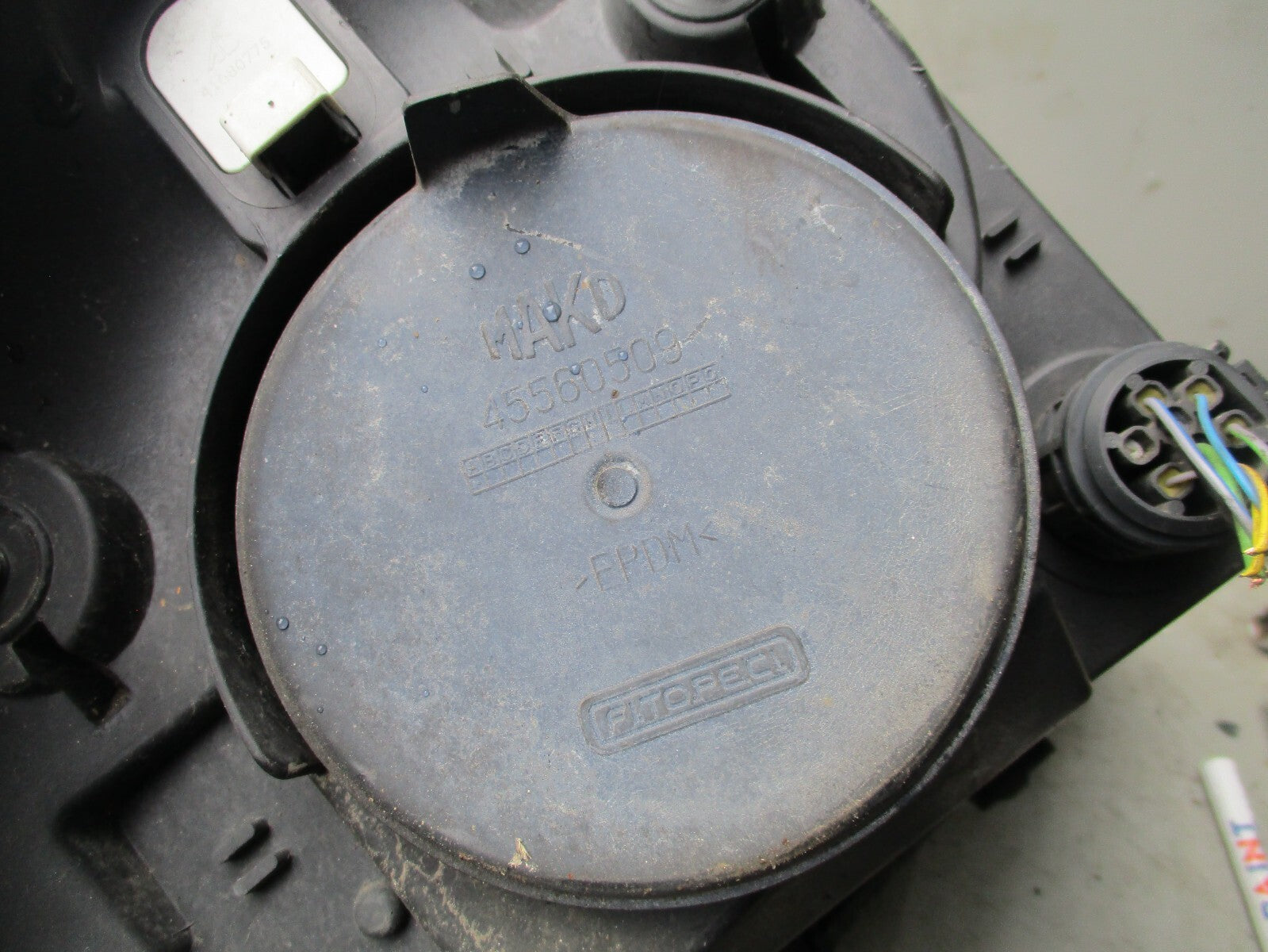 2015 PEUGEOT BIPPER FRONT HEADLIGHT HEADLAMP 45560509