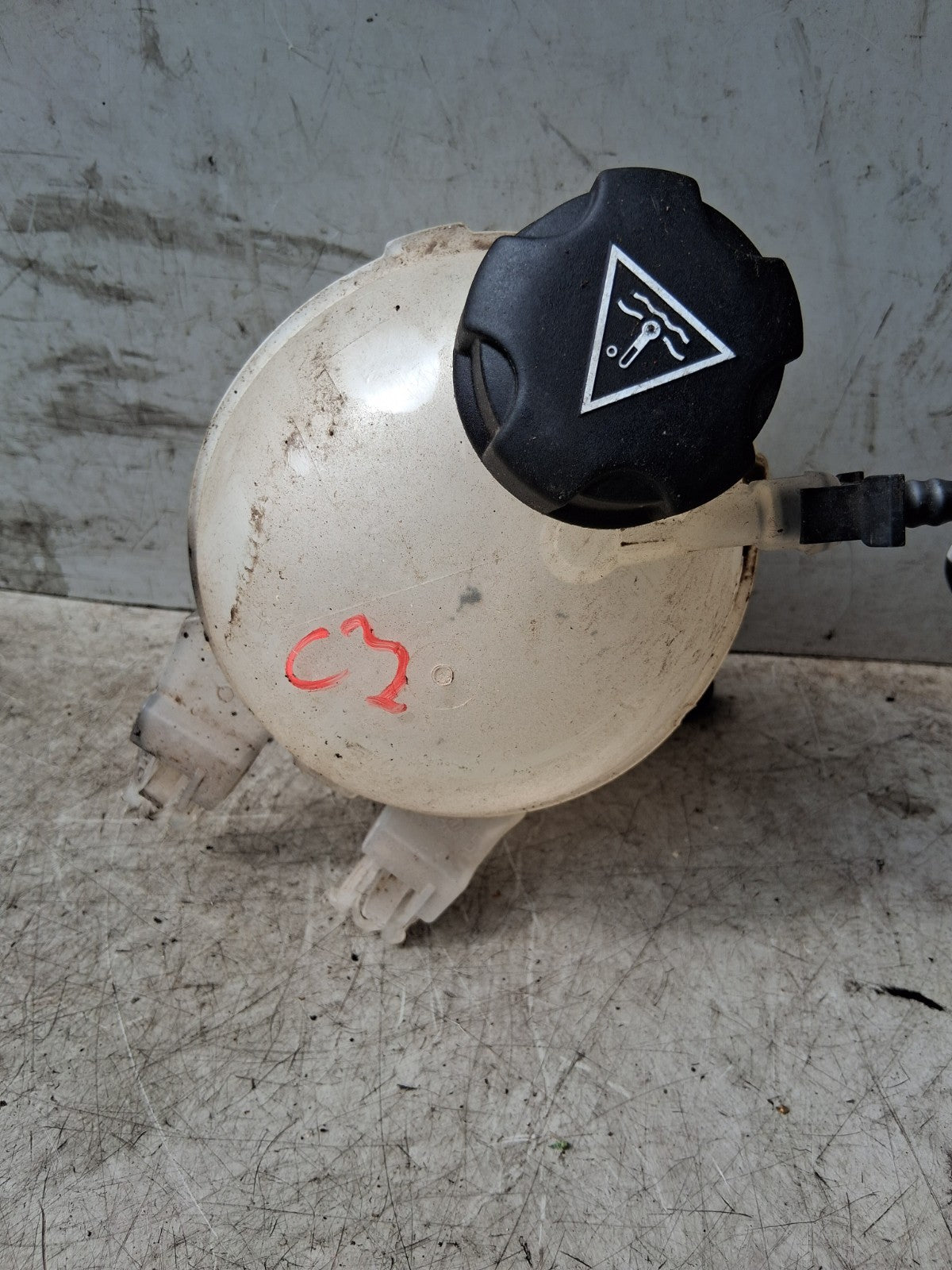 2021 CITROEN C3 MK3 1.2 PETROL WATER EXPANSION COOLANT OVERFLOW TANK 9800777280