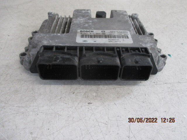 2011 VAUXHALL VIVARO ECU ENGINE CONTROL MODULE 8201105714