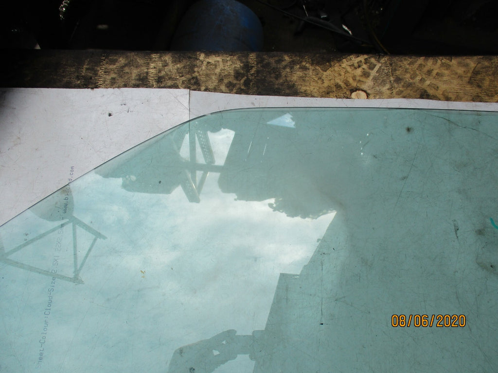 VOLKSWAGEN GOLF CABRIO MK3 1998 NSF PASSENGER FRONT DOOR WINDOW GLASS 43R-001413