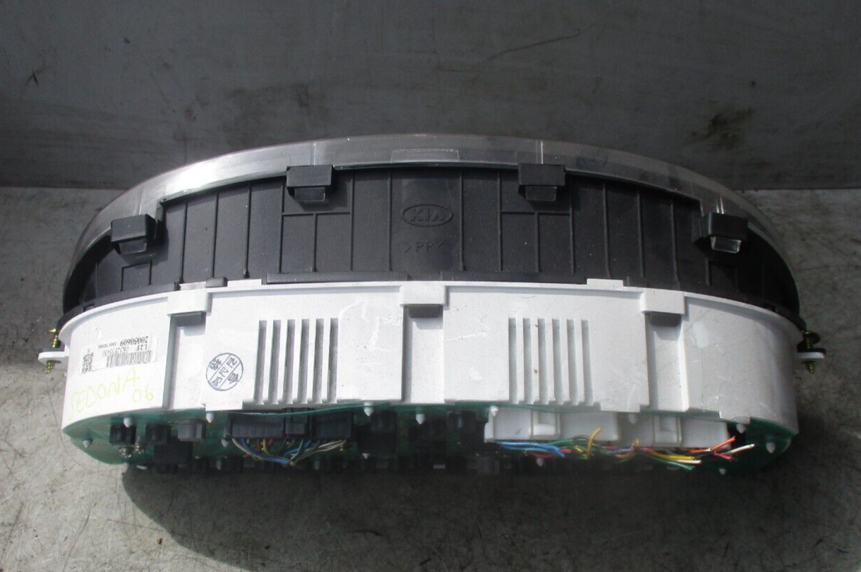2006 KIA SEDONA SPEEDOMETER INSTRUMENT CLUSTER 20050609